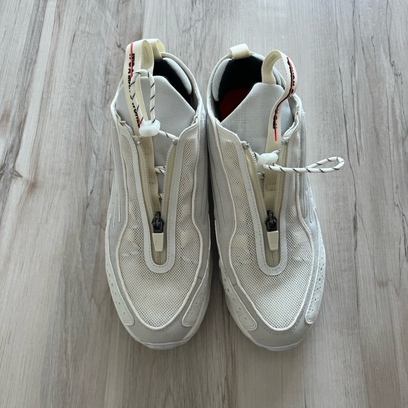 Reebok Womens DMX Series 2200 Zip Sneaker - Picture 2 of 4